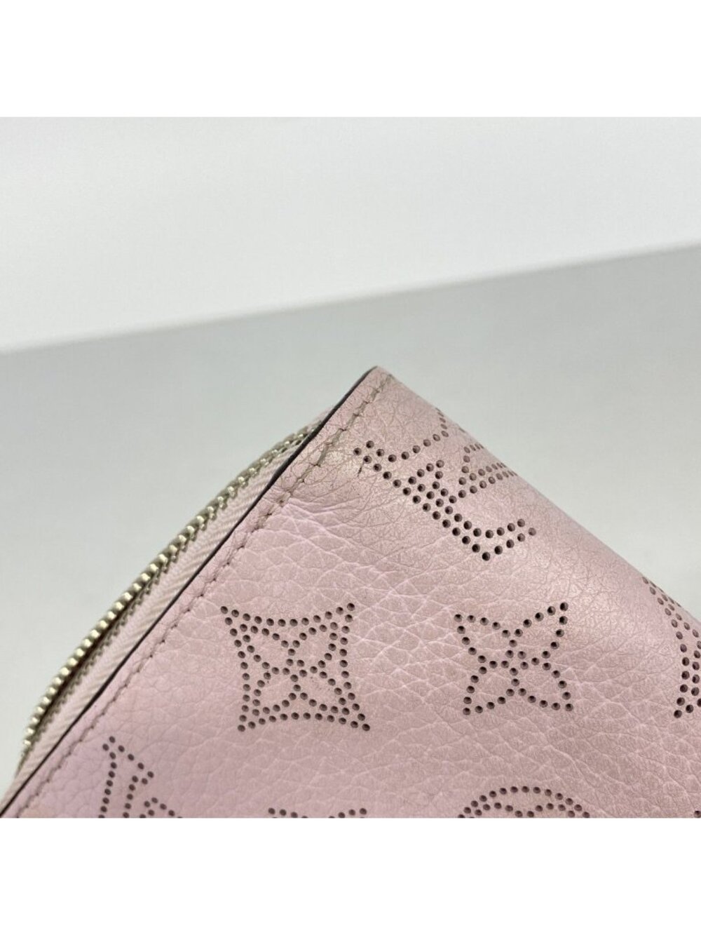 Louis Vuitton Wallet Mahina Zippy Gimo - Picture 8 of 9
